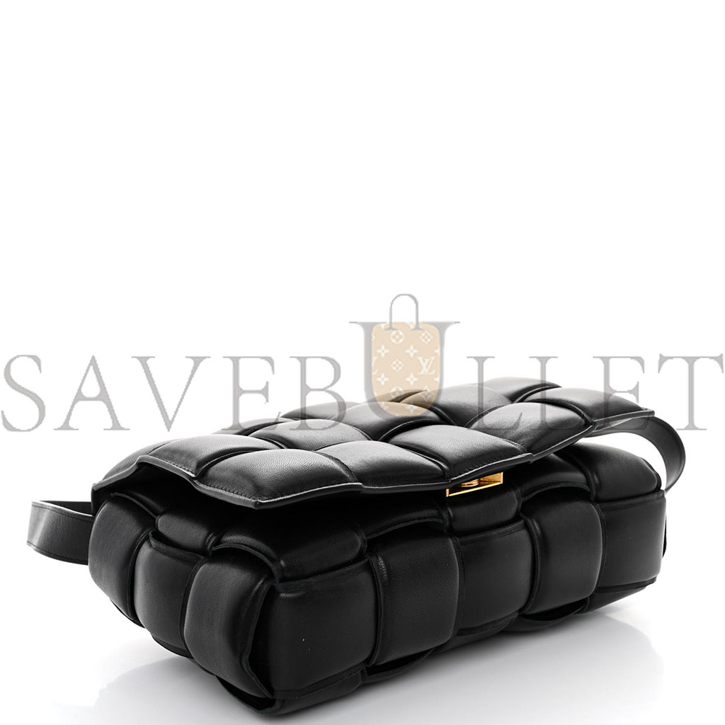 bo*te*ga Ve*ne*ta nappa maxi intrecciato padded cassette crossbody bag black (26*18*8cm)